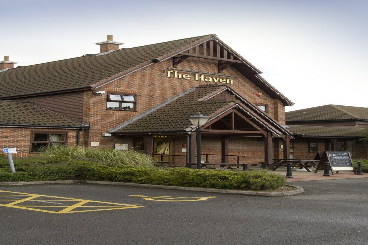 Premier Inn Grimsby Exterior foto